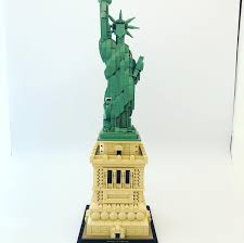 21042 statue of liberty is available now at shop.lego.com. Lego Architecture 21042 Freiheitsstatue Galeria Karstadt Kaufhof