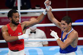 В финале соревнований он победил американца дюка рэгана раздельным. Sy Am Ulz6s8km