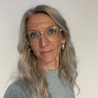 Jessica Chmiel's Instagram, Twitter & Facebook