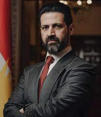 وأكد شمخاني أن الإنتكاسة الصحية التي أبعدت طالباني من الساحة السياسية هي التي أنجمت الفراغ السياسي الذي أفسح المجال للإنتهازيين لممارسة الإجراءات المؤدية الى. Ù‚Ø¨Ø§Ø¯ Ø·Ø§Ù„Ø¨Ø§Ù†ÙŠ ÙˆÙŠÙƒÙŠØ¨ÙŠØ¯ÙŠØ§