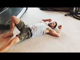 Hemsworth actually gained so much bulk for the role, his costume didn't fit. Chris Hemsworth Leg Workout Routine Youtube