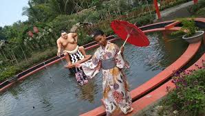 This place is situated in magelang, jawa tengah, indonesia, its geographical coordinates are 7° 28' 0 south, 110° 13' 0 east and its original name (with diacritics) is magelang. Tirta Kebon Ndelik Tkd Tempat Wisata Baru Nuansa Jepang Di Magelang Wisata Magelang