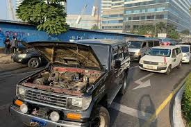 Join facebook to connect with sung utama and others you may know. Pembangkangan Sipil Myanmar Meningkat Gerakan Mobil Mogok Blokade Jalan Jalan Halaman All Kompas Com