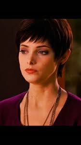 Jacob brands Bella's daughter. #Jacob #Bella #Renesmee #TwilightSaga  #MovieMagic #EpicScene #VampireDiaries #TrendingNow #InstaReels #ExplorePage