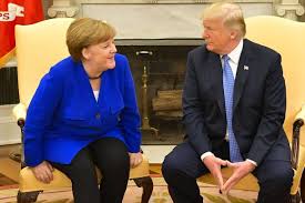 Videos exposing the use and meaning of the merkel hand sign, otherwise known as the 'merkel raute' and the 'sign of practicus'. Bilderstrecke Zu Merkel Bei Trump Kein Geschenk In Washington Bild 2 Von 4 Faz