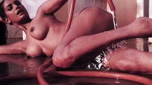 Poonam Pandey Completely Nude Full Video | xHamster