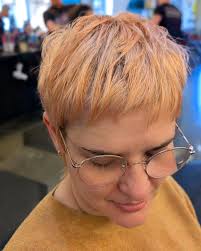 Ashley Rose Angell (@ash.at.birds) • Instagram photos and videos