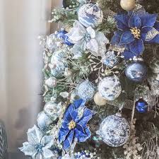 Just a quick walk around of the boat i decorated this year. Blue White And Gold Christmas Tree Decor Plus 40 Bloggers Christmas Trees