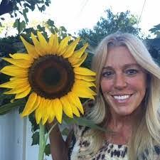 Athalia Henry's Instagram, Twitter & Facebook