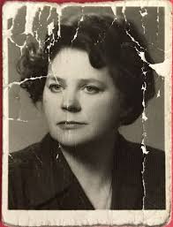 Jay Z's grandmother is still alive and healthy. she just celebrated her  100th anniversary and Jay Z couldn't miss to join his grandma to celebrate  such a milestone #SheyWaves