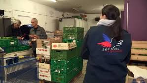 «l'automobile, réservée d'abord aux riches, a permis aux classes populaires d'acquérir une mobilité. Comment Beneficier De L Aide Alimentaire Du Secours Populaire