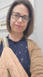 Hi everyone! I'm Claire, the owner of Bobbin & Spool, based in Downton. I  handcraft beautiful, one-of-a-kind bags and accessories designed for busy  women who are juggling life's challenges. My focus is