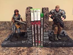 Gears Of War 4 Custom Bookends Jd Fenix Kait Diaz Gears Of War Gears Of War 3 Custom Action Figures