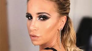 Jun 21, 2021 · florencia peña todas las mañanas vive una intensa lucha por el rating frente al resto de los canales competidores.principalmente con mariana fabbiani, quien se encuentra a cargo de «lo de. Florencia Pena Se Fue Unos Minutos Antes De Salir Al Aire Que Le Paso Diario 26