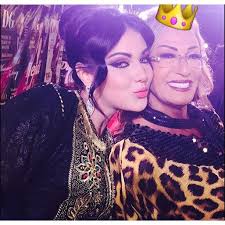 أناقة مغربية بالصور أم سعد المجرد الفنانة المغربية نزهة الركراكي تدخل عالم الانستجرام Fashion