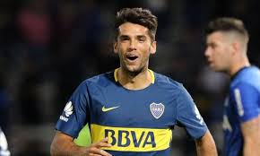 Grande Clube Brasileiro Negocia Com O Lateral Emmanuel Mas Do Boca Juniors Mercado Da Bola Moda Masculina Moda
