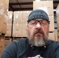 Linda Sauer's Instagram, Twitter & Facebook