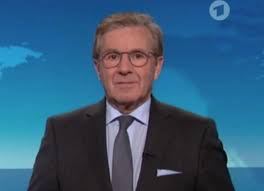 Der sonst so abgebrühte nachrichtensprecher wirkte apathisch und schwach. Jan Hofer Sorge Um Ard Sprecher Nach Tagesschau Von Donnerstag Watson