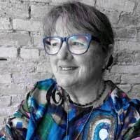 Vicki Koch's Instagram, Twitter & Facebook