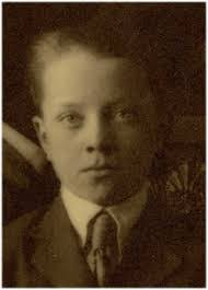 Leroy Rush's Instagram, Twitter & Facebook