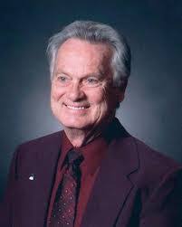 Dell Pittman's Instagram, Twitter & Facebook