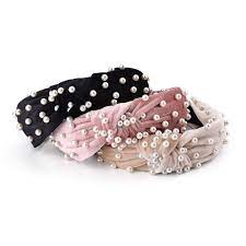 5 Gossip Girl Inspired Velvet Headbands That Would Make Blair Waldorf Proud Fashion Hair Accessories Vintage Headbands Hair Accessories For Women