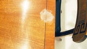 Comment Enlever Une Tache Blanche Sur Une Table En Bois Table Bois Tache Blanche Sur Bois Tache