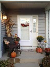 Are you in love with country farmhouse decor and can't ever get enough of it? 85 Pretty Autumn Porch Decor Ideas Digsdigs