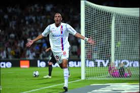 Karim benzema est surement l'un des meilleurs joueurs voir le meilleur joueur formé à l'ol sur ces les plus beaux buts de benzema à lyon commentés par grégoire margotton et thierry. Pin On I Live For This