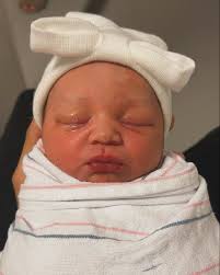 Happy Happy 18th Birthday to my Son-shine, my baby, my everything  🥰🥳💙🎉🎈💪🏼 @tsaav3