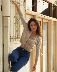 On Instagram Jennifer Lopez Circa The 90 S Latina Fashion Outfits Latina Fashion 90s Fashion Outfits