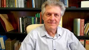 Antonio León, neumólogo: “Necesitamos un plan para conocer todos los casos  de silicosis por las encimeras de sílice”