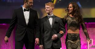 He is the lead vocalist and keyboardist of the rock band sleeping with sirens. Jack Johnson S Wife Kelly Katherine Quinn Family Bio