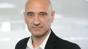 HarperCollins pays six figures for teenage author