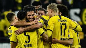 Eintracht frankfurt verliert auch in dieser höhe verdient in dortmund, weil man absolut nichts für die offensive tun konnte. Bvb Abwehr Halt Dicht Haaland Trifft Dortmund Gelingt Dominanter Heimsieg Gegen Eintracht Frankfurt Sportbuzzer De