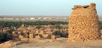 في الحلقة الأولى من الحصان الأسود، يُترك فارس (أحمد السقا) وسط الصحراء بعد أن تم خطفه من قبل أحد رجال الأعمال، وتواصل حسناء (ياسمين صبري) البحث عن زوجها المختفي. Ø§Ù„Ø¯ÙˆÙ„Ø© Ø§Ù„Ø³Ø¹ÙˆØ¯ÙŠØ© Ø§Ù„Ø£ÙˆÙ„Ù‰ Ù…ÙˆØ¶ÙˆØ¹