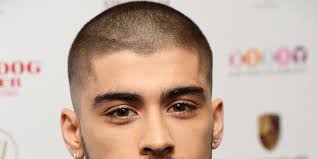 Continuing from last year's exploration of bolder cuts and styles, this year is offering up some of the best men's looks we've seen in a while. How To Get Zayn Malik S New Haircut A Guide To The Buzzcut
