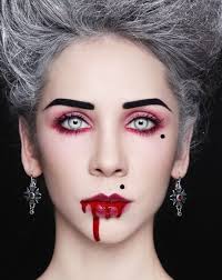 All in all, it's about a good lipstick, a white base, and some teeth prosthetics. 71 Spooky Vampire Makeup Looks To Try At Halloween Sheideas