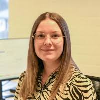 2600+ "Léa" profiles