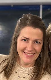 Kelli Hicks's Instagram, Twitter & Facebook