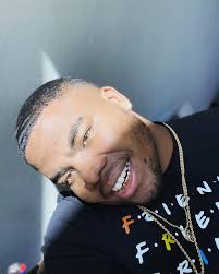 Axel Brown (@tsunamiaxe) • Instagram photos and videos