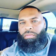 There's a new “Cherif” in town and he's 7'3. 👀 Learn more about the  fast-rising four-star prospect in the Class of 2027 🏀 Full story ⬇️  https://maxpreps.com/news/OF73_5hC8Uu9b0GH1m0Uew/highlights-7-foot-3-junior-cherif-millogo-posts-30-points%2c-10  ...