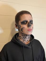 Make Tattoo de caveira