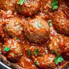 Using about 2 tablespoons worth of meat, roll into a ball. Slow Cooker Italian Sausage Meatballs Recipe Slow Cooked Meatbals Recipe Eatwell101