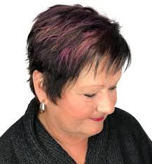 Fantastic hairstyles for women over 50 with round faces razored or angled bobs if you are over 50 and have a round face, an angled or razored bob that is cut right at the shoulders or chin works well because it gives the face a sculpted look that makes you appear beautiful and confident as you go out. 20 Latest Short Hairstyles For Women With Round Faces Over 50