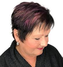 There are usually a lot of hairstyles available for younger women. 20 Latest Short Hairstyles For Women With Round Faces Over 50