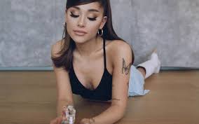 15000+ incredible wallpaper collections download amazing wallpaper pictures and background images for any device and resolution for free. Hu88 Ariana Grande Girl Music Wallpaper