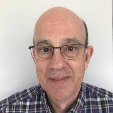 Simon Smith's Instagram, Twitter & Facebook