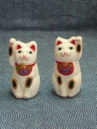 japanese lucky cats in papier mache 招き猫 消しゴムはんこ 図案 無料 干支 置物