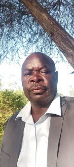 Kama ulibeba makhalange ukienda shule karibia microphone😃😃😃😃TBT ndani  ya mpango size yake #Bazeyetu Omwana Wa Chifu